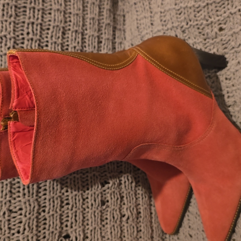New Unisa Women's Size 9.5 Laredo Pink Suede Brown Leather Boots 3 Inch Heel - Picture 3 of 8